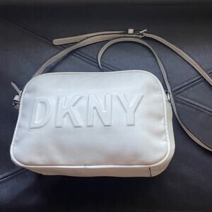 DKNY Tilly Logo White Small Camera Bag Crossbody Bag
